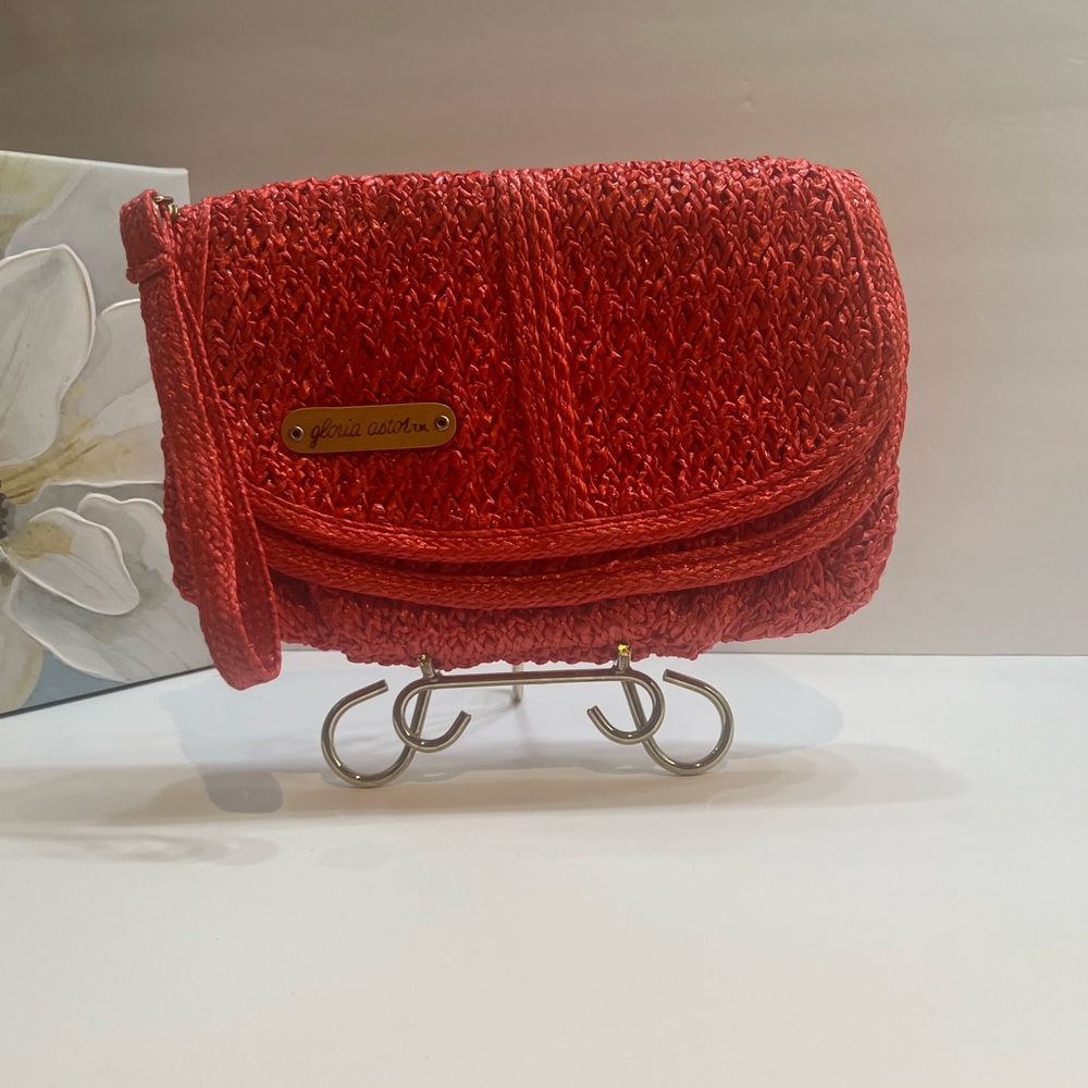 Gloria Astor vintage Red Woven Clutch